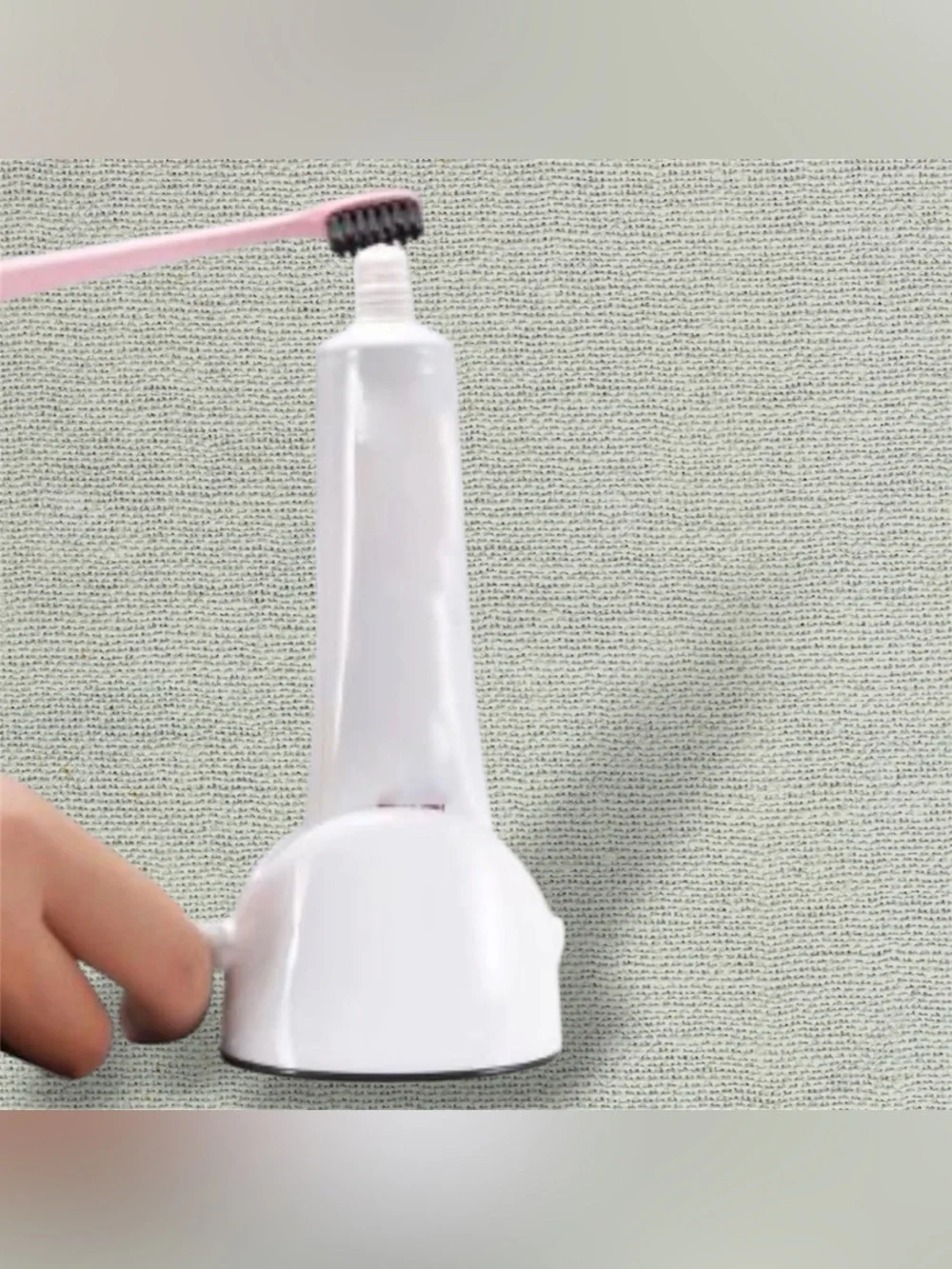 Brand New Toothpaste Tube Squeezer Roller